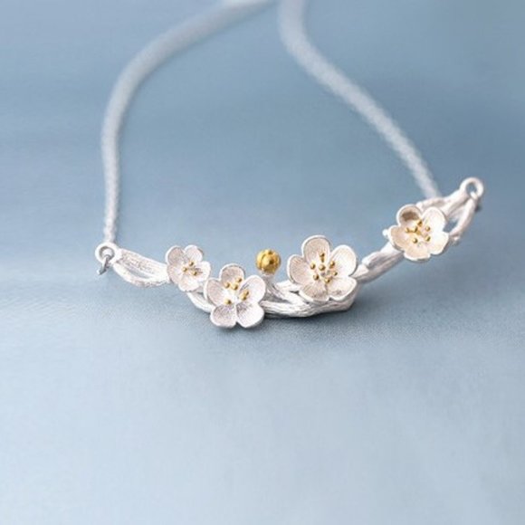 Jewelry - NEW 925 Sterling Silver Two Tone Flower Necklace